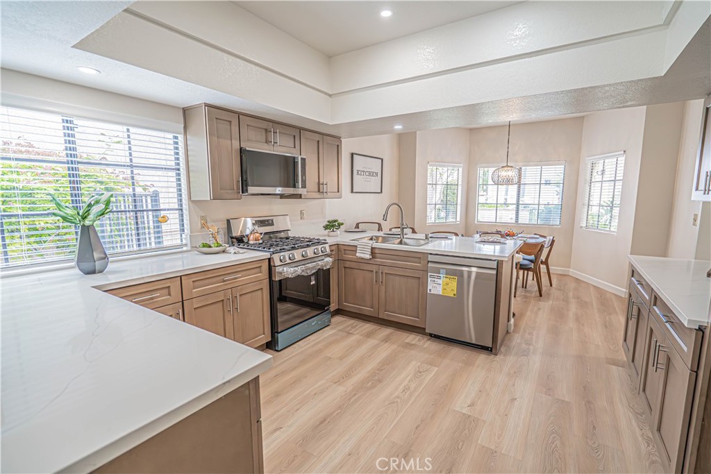 6527 Beachview Drive Property Photo 16
