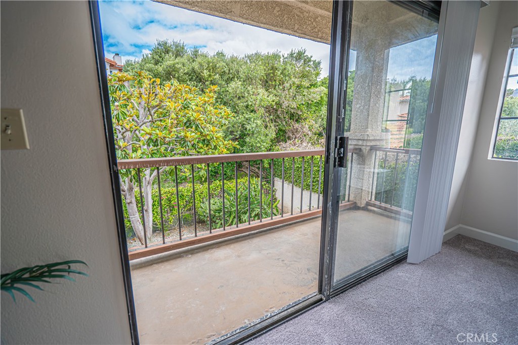 6527 Beachview Drive Property Photo 26