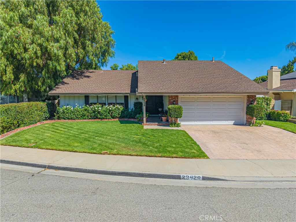 23429 Via Elisandra Property Photo 1
