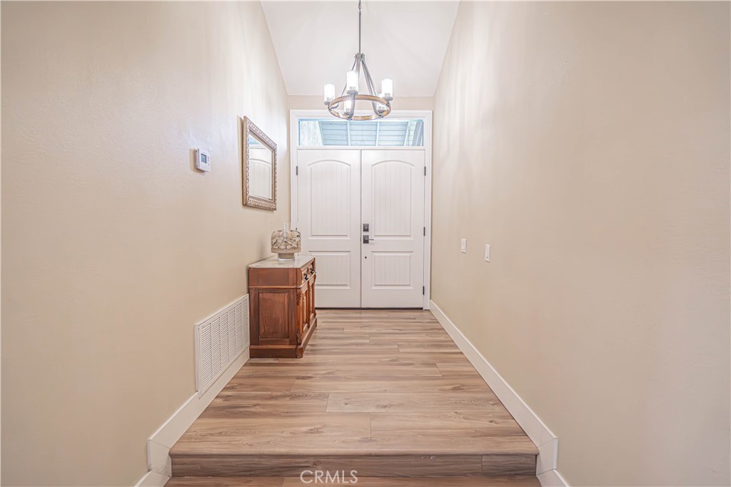 23429 Via Elisandra Property Photo 4