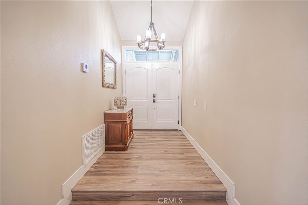 23429 Via Elisandra Property Photo 4