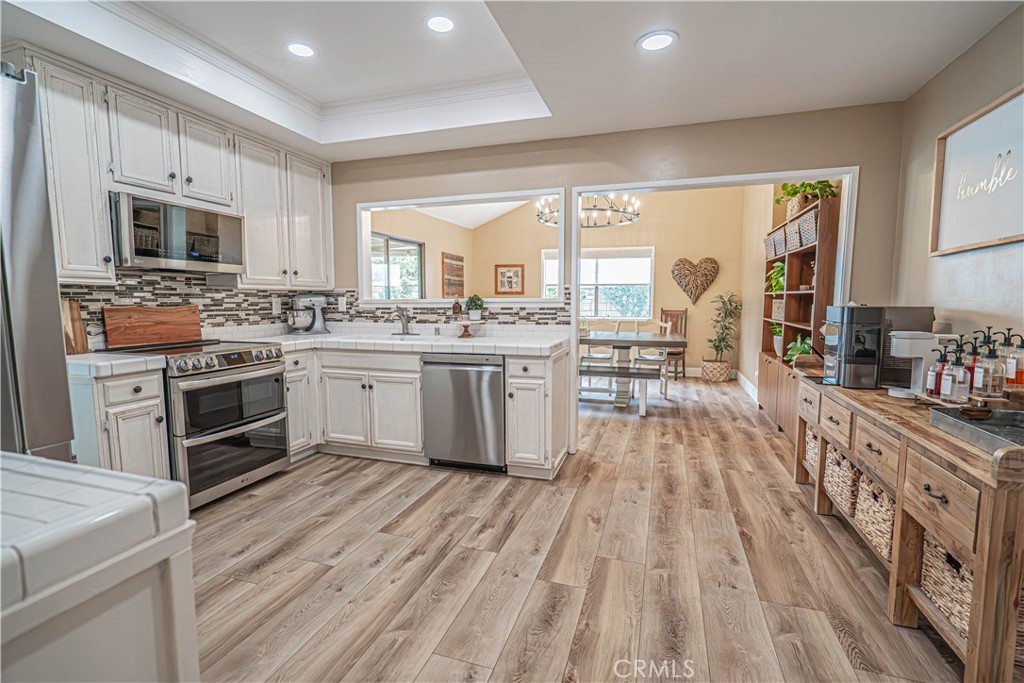 23429 Via Elisandra Property Photo 10