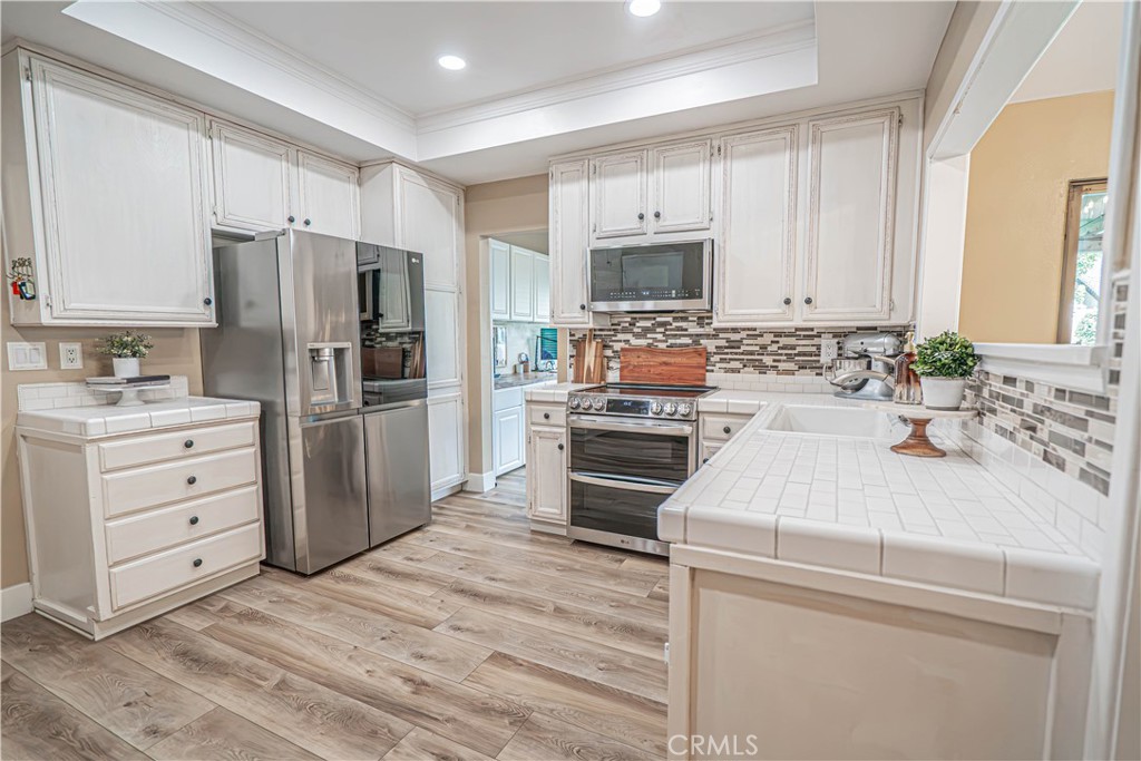 23429 Via Elisandra Property Photo 12
