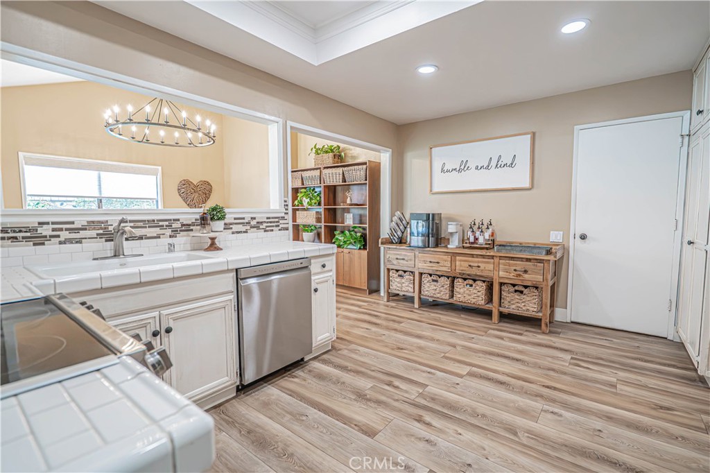 23429 Via Elisandra Property Photo 14