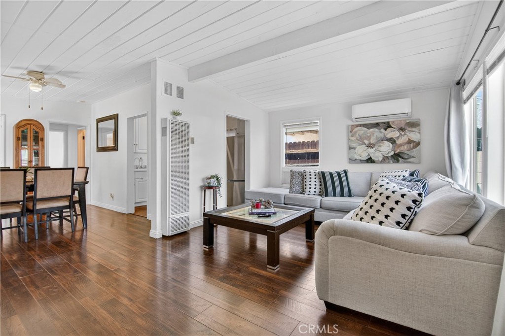 10831 Odell Avenue Property Photo 3