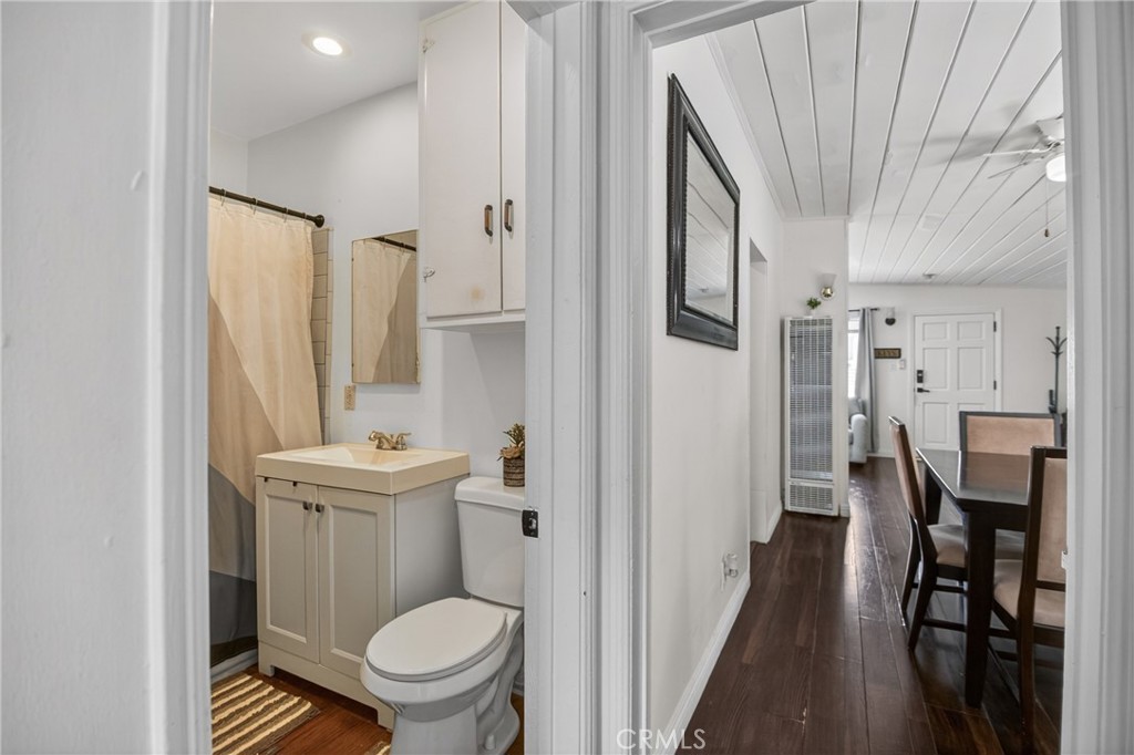 10831 Odell Avenue Property Photo 6