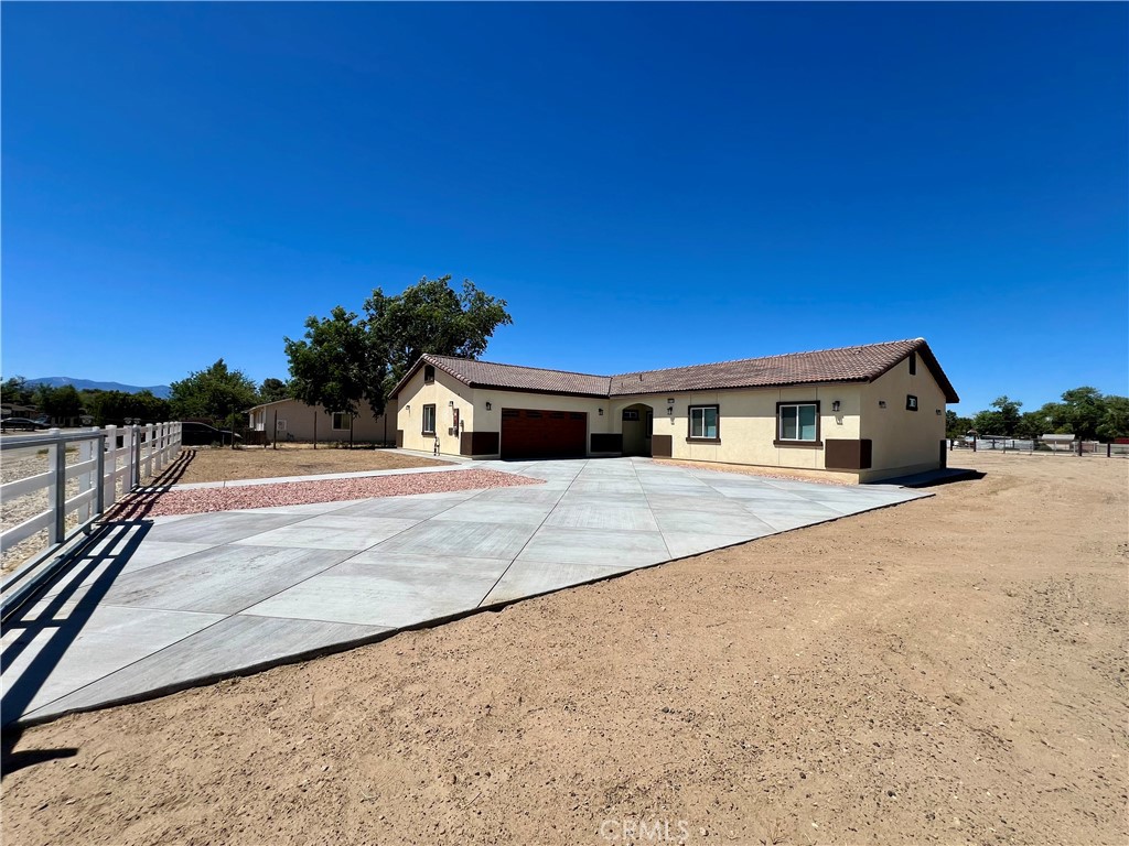 40719 171th Street Property Photo 5