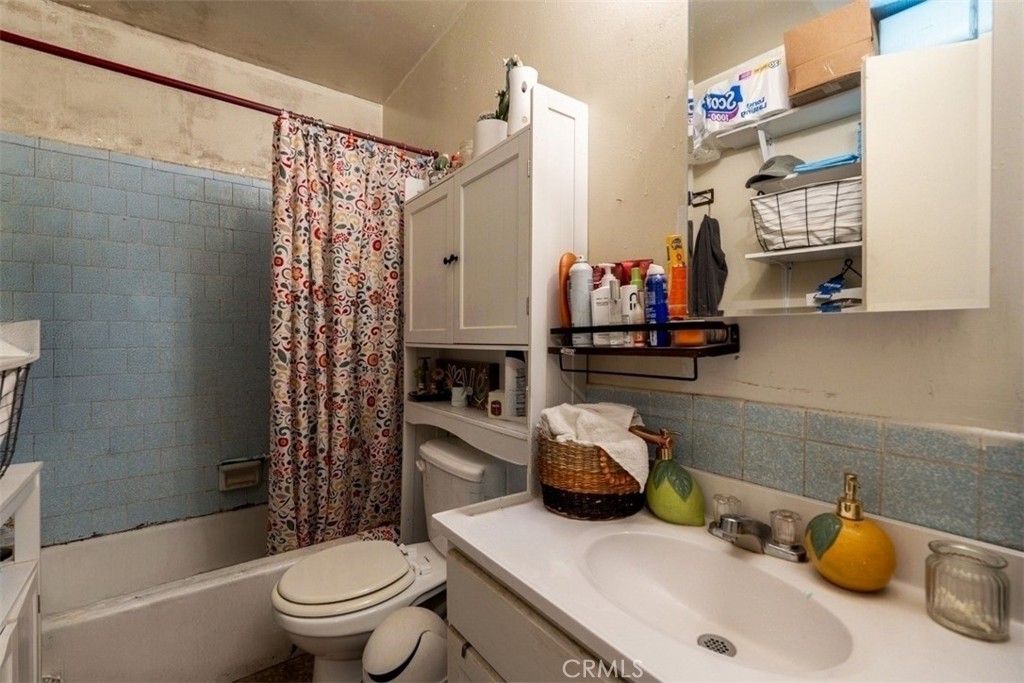 1683 S Longwood Property Photo 14