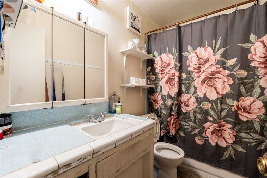 1683 S Longwood Property Photo 19