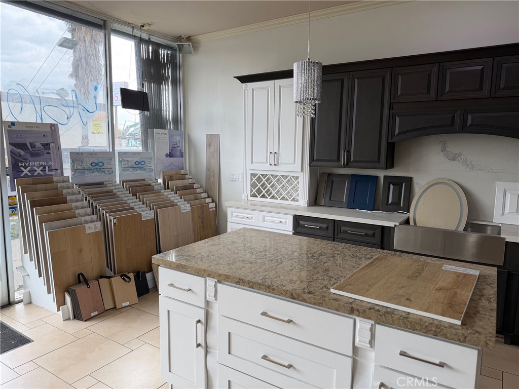 7059 Reseda Property Photo 18