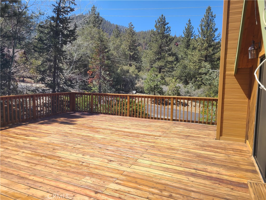 15325 Acacia Way Property Photo 6