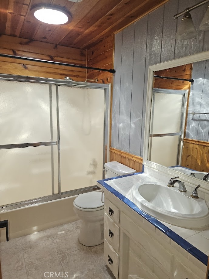 15325 Acacia Way Property Photo 8