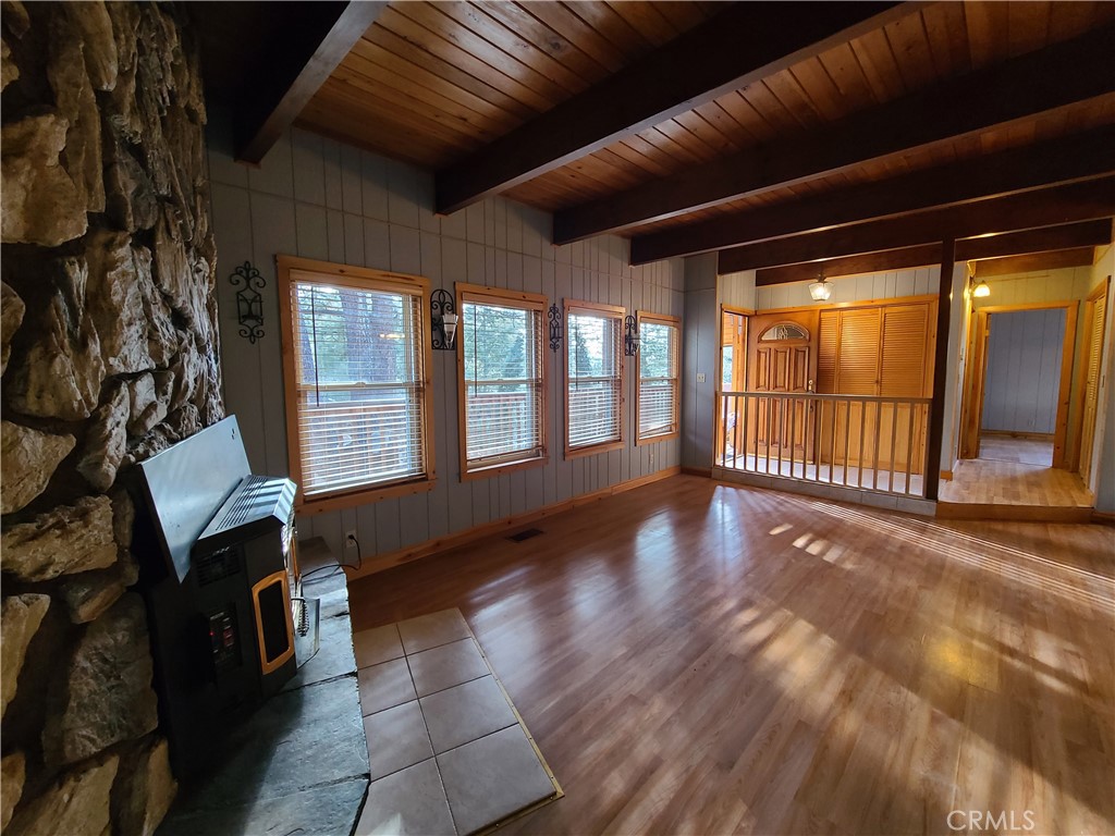 15325 Acacia Way Property Photo 15