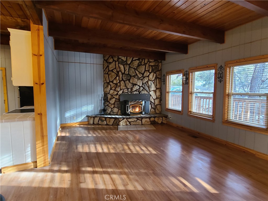 15325 Acacia Way Property Photo 16