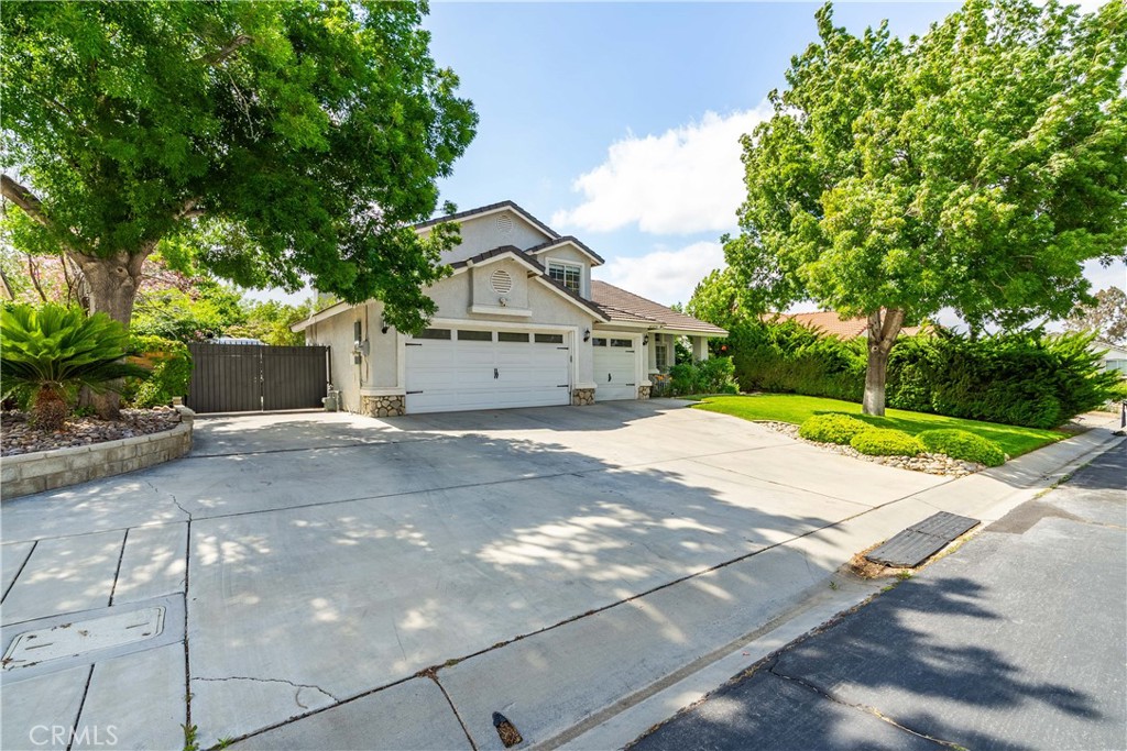 40829 Cobblestone Ct. Property Photo 8