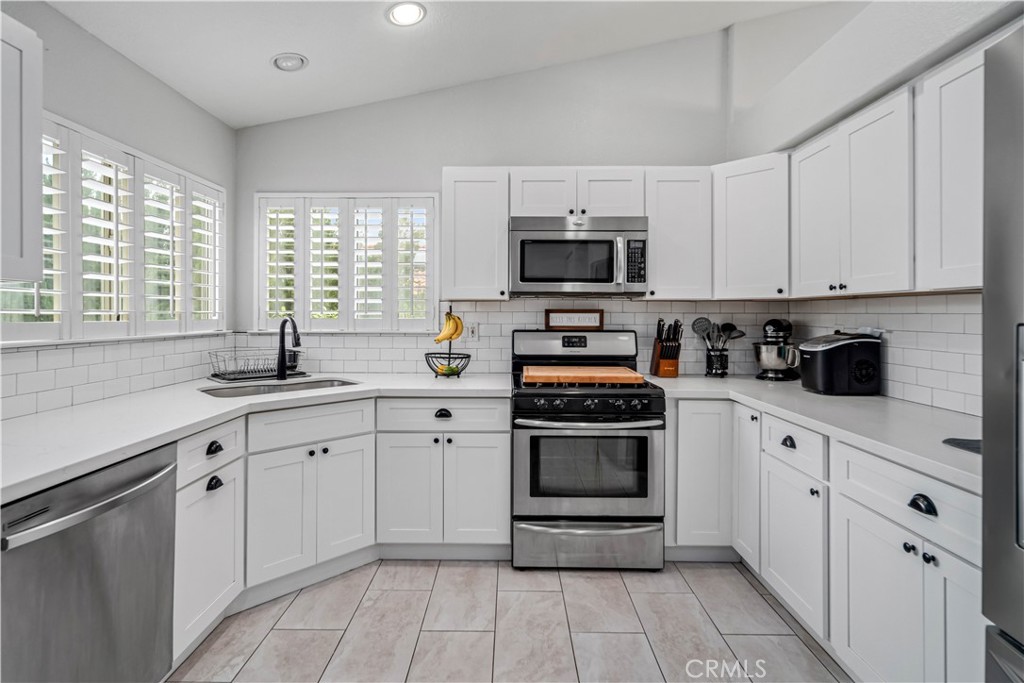 40829 Cobblestone Ct. Property Photo 16