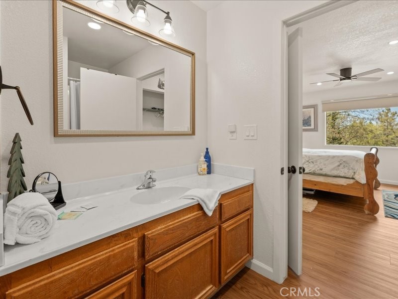 820 Villa Grove Property Photo 15