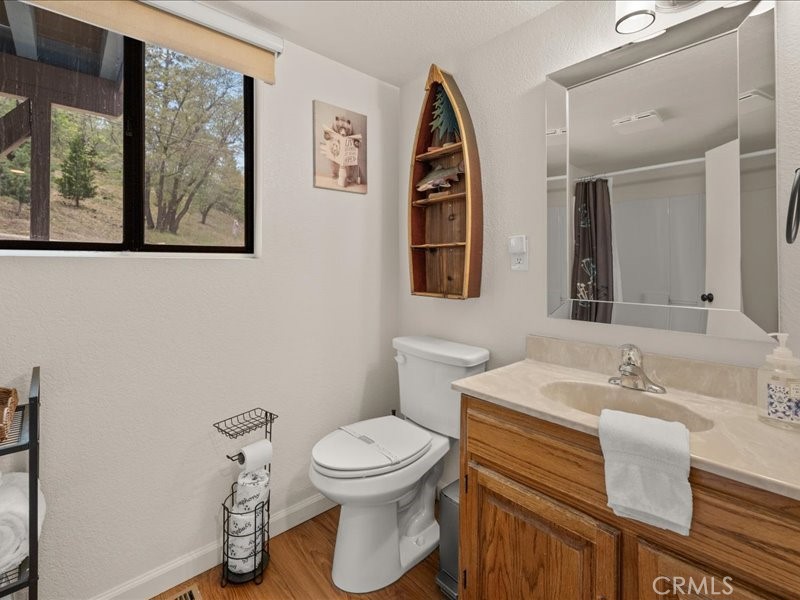 820 Villa Grove Property Photo 22