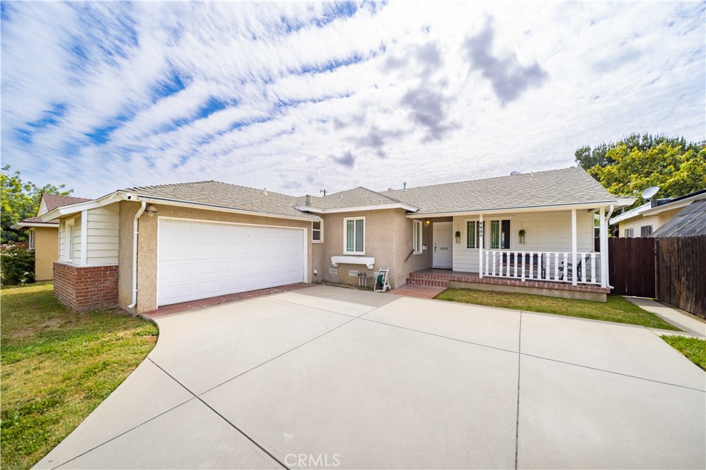 6853 Vanalden Avenue Property Photo 1