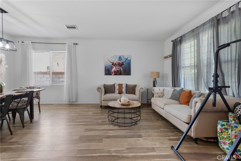 43245 Sunny Property Photo 44