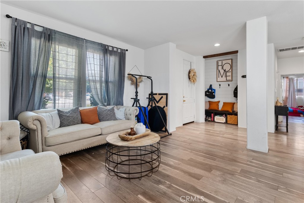 43245 Sunny Property Photo 45