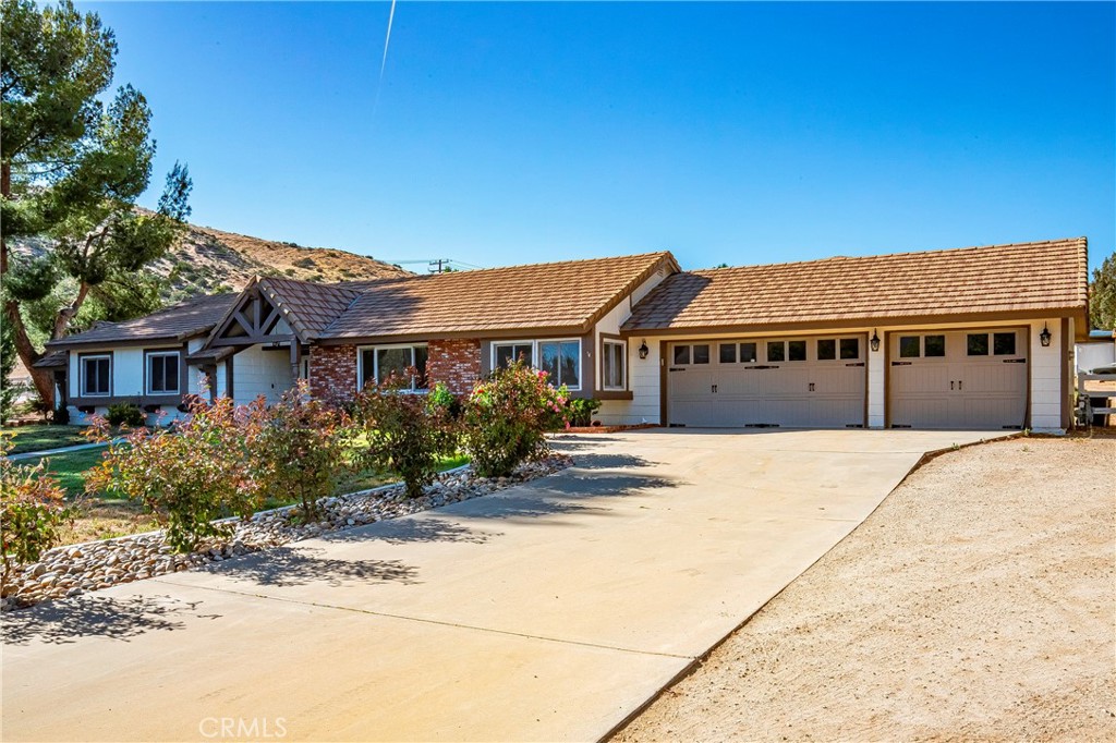 3621 Silver Spur Property Photo 3