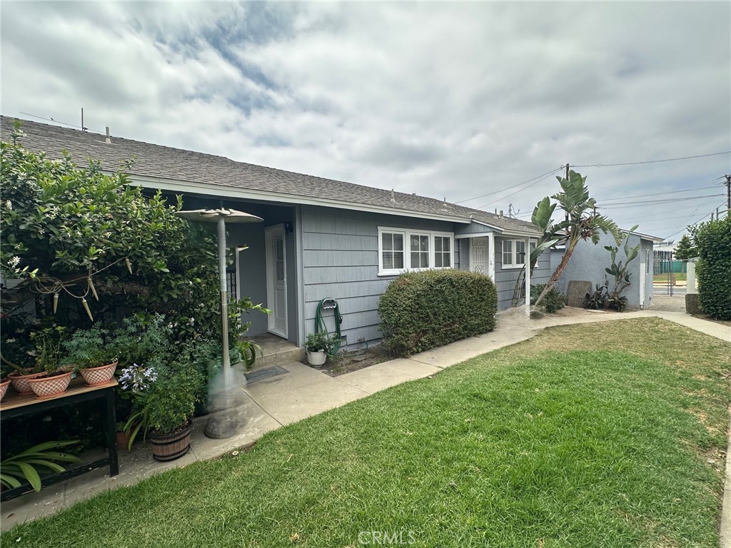 1714 2nd Property Photo 1