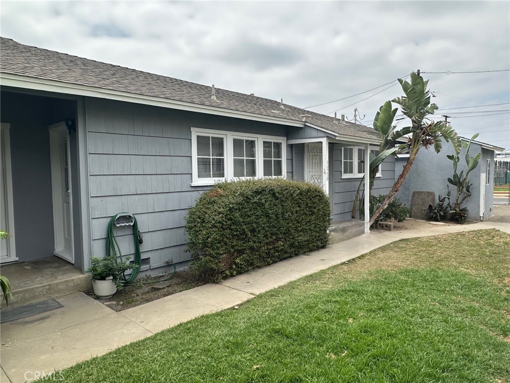 1714 2nd Property Photo 4