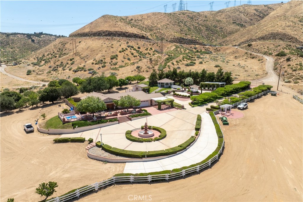 5801 Hacienda Ranch Property Photo