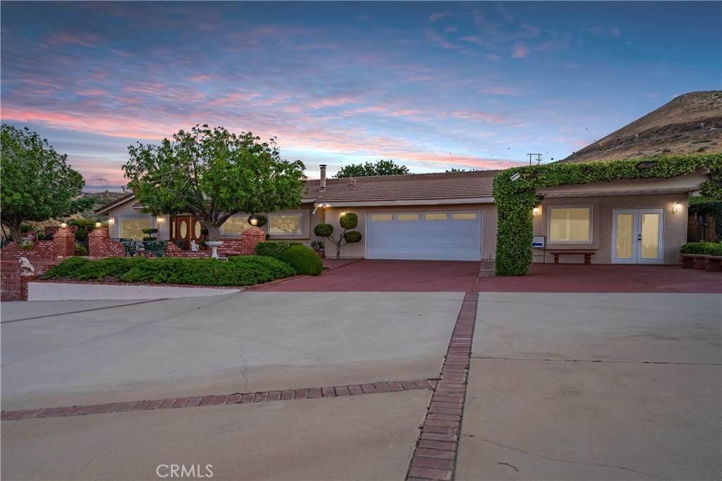 5801 Hacienda Ranch Property Photo 3
