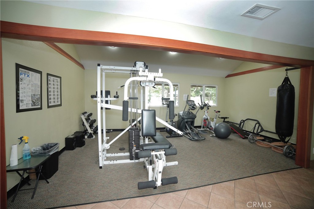 7050 Shoup 221 Property Photo 44