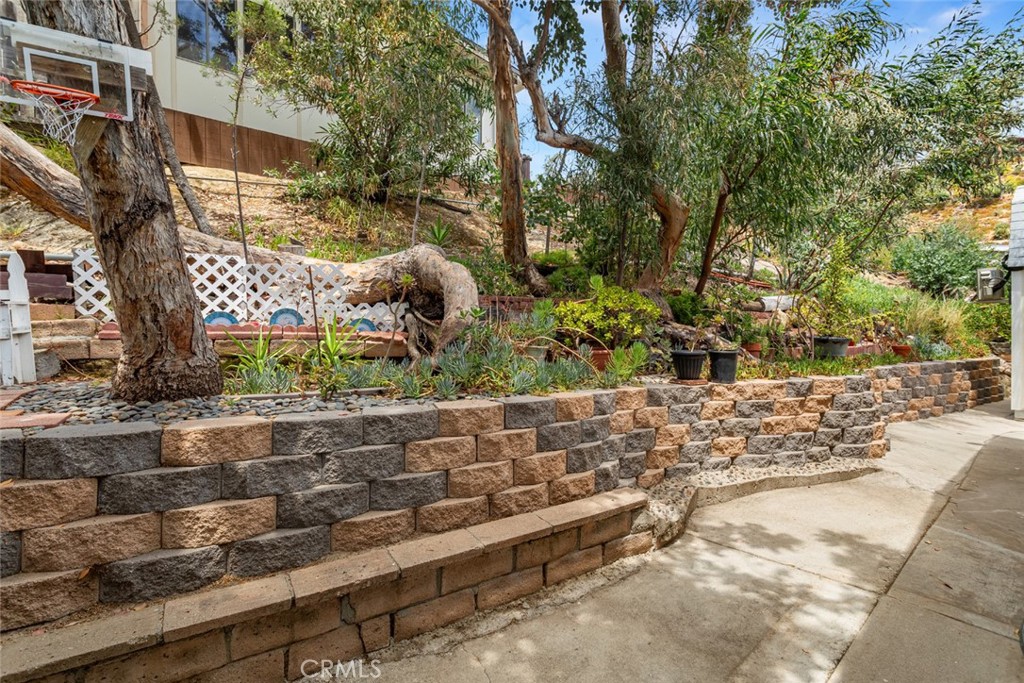 23777 Mulholland Hwy 203 Property Photo 29
