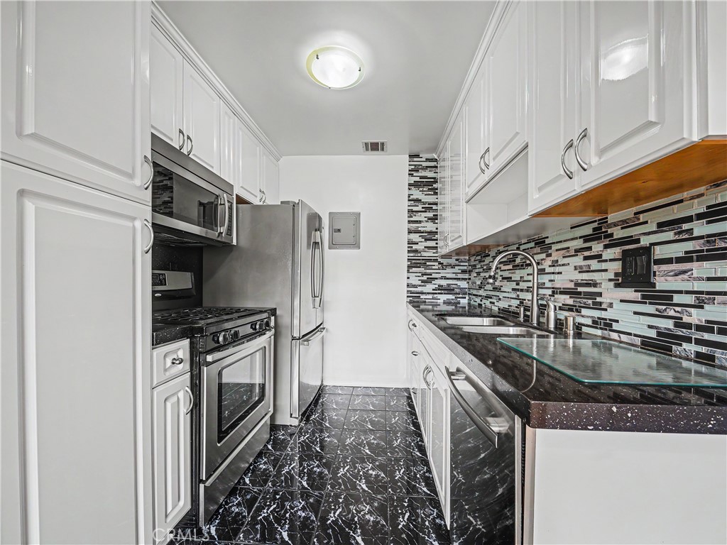 6342 Morse 309 Property Photo 15
