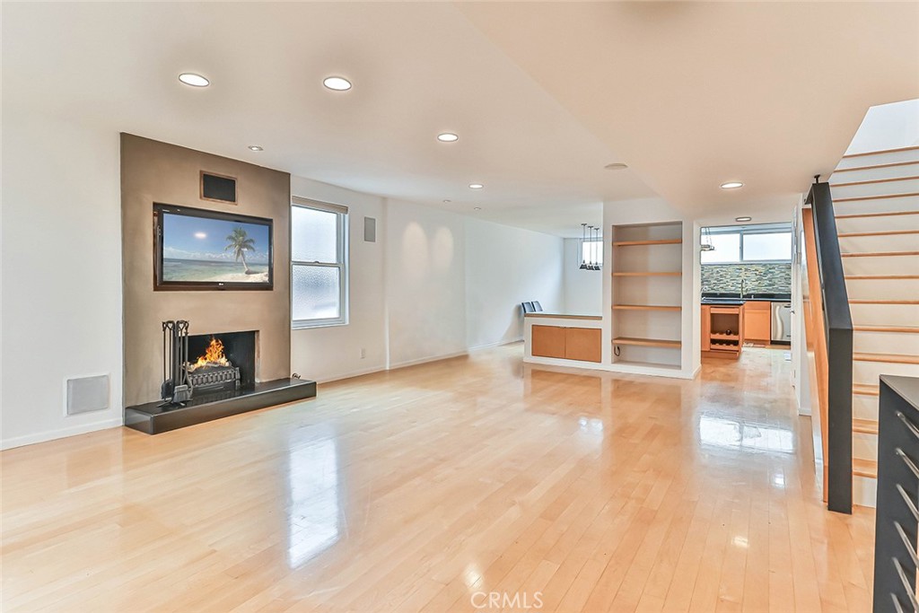 1115 19th Property Photo 3