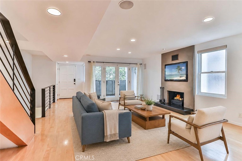 1115 19th Property Photo 4