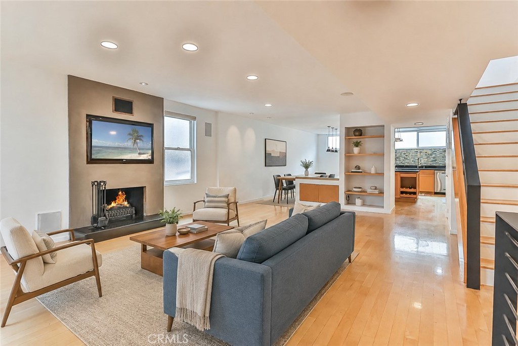 1115 19th Property Photo 6
