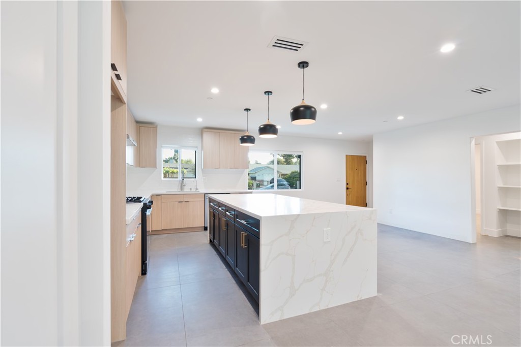 17406 Valerio Property Photo 4