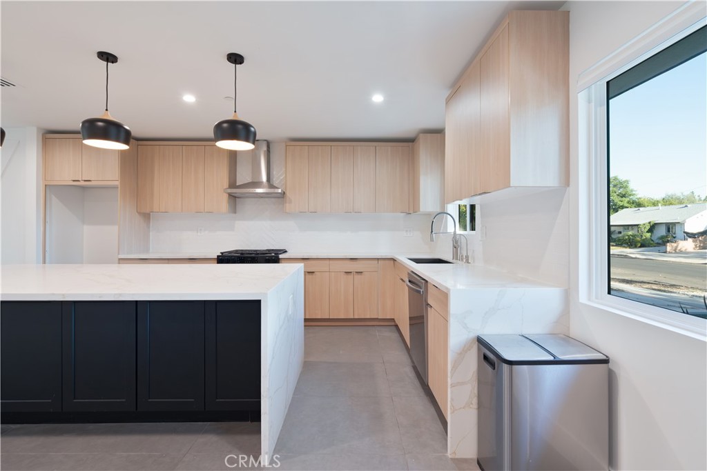 17406 Valerio Property Photo 7