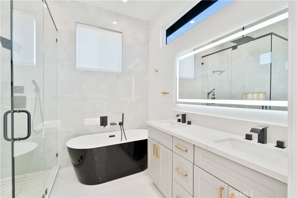 17406 Valerio Property Photo 31