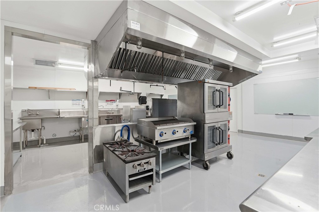 14071 Polk Street Property Photo 2