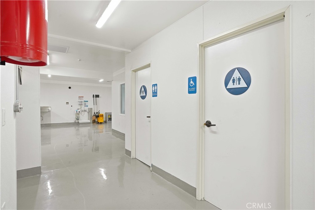 14071 Polk Street Property Photo 4
