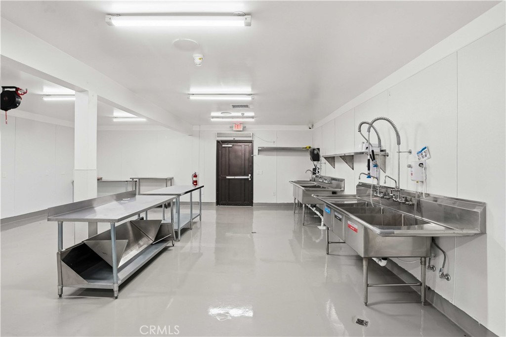 14071 Polk Street Property Photo 7