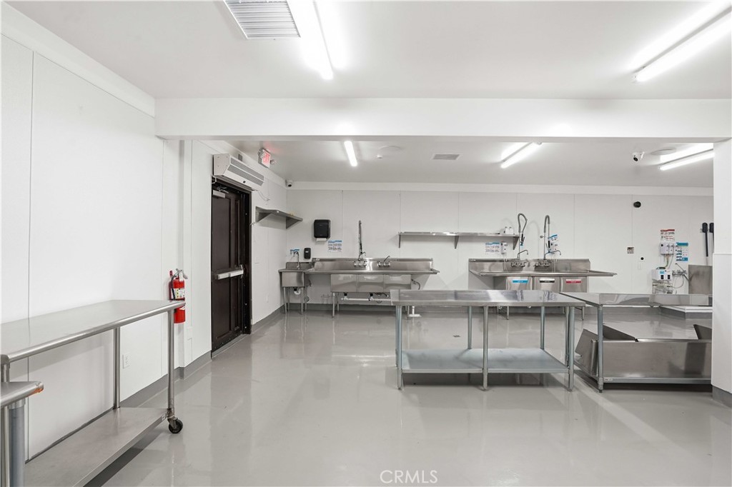 14071 Polk Street Property Photo 8
