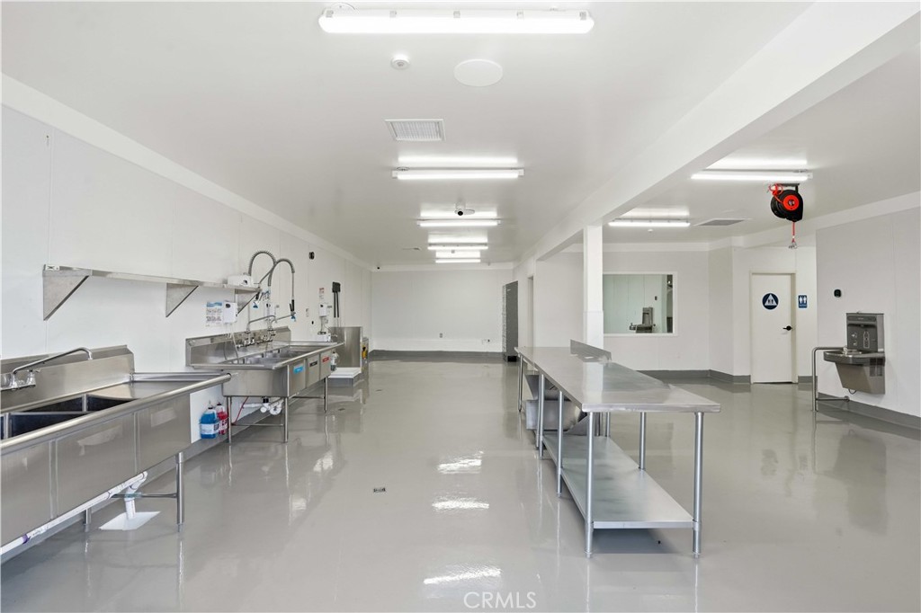 14071 Polk Street Property Photo 9