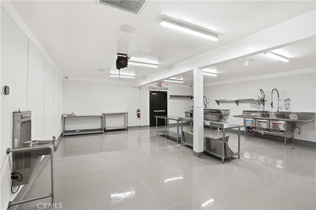 14071 Polk Street Property Photo 10