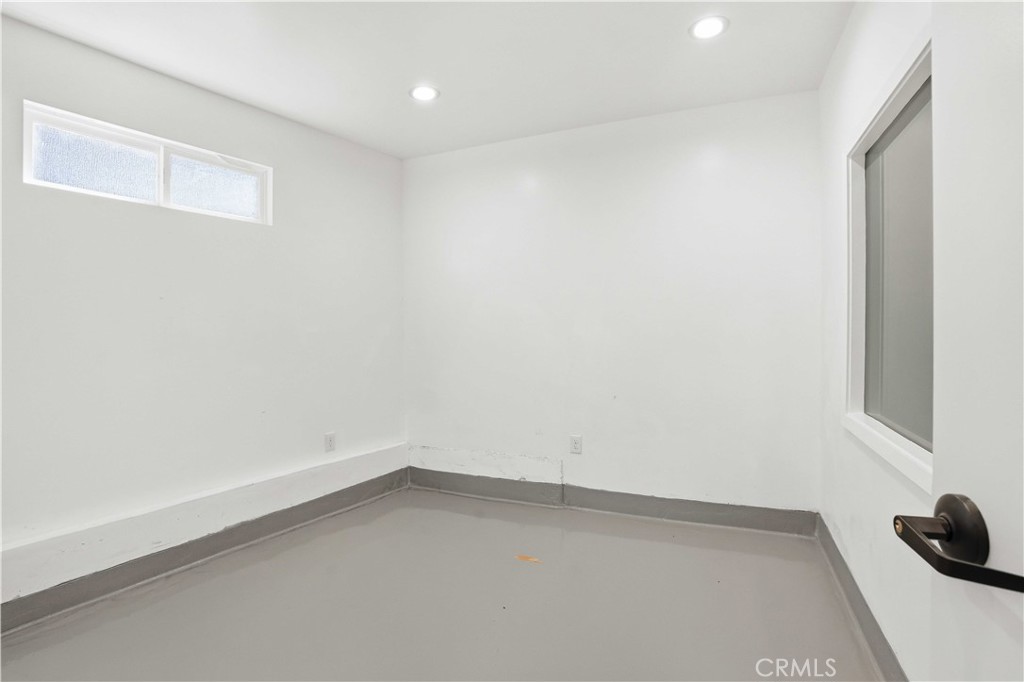 14071 Polk Street Property Photo 16