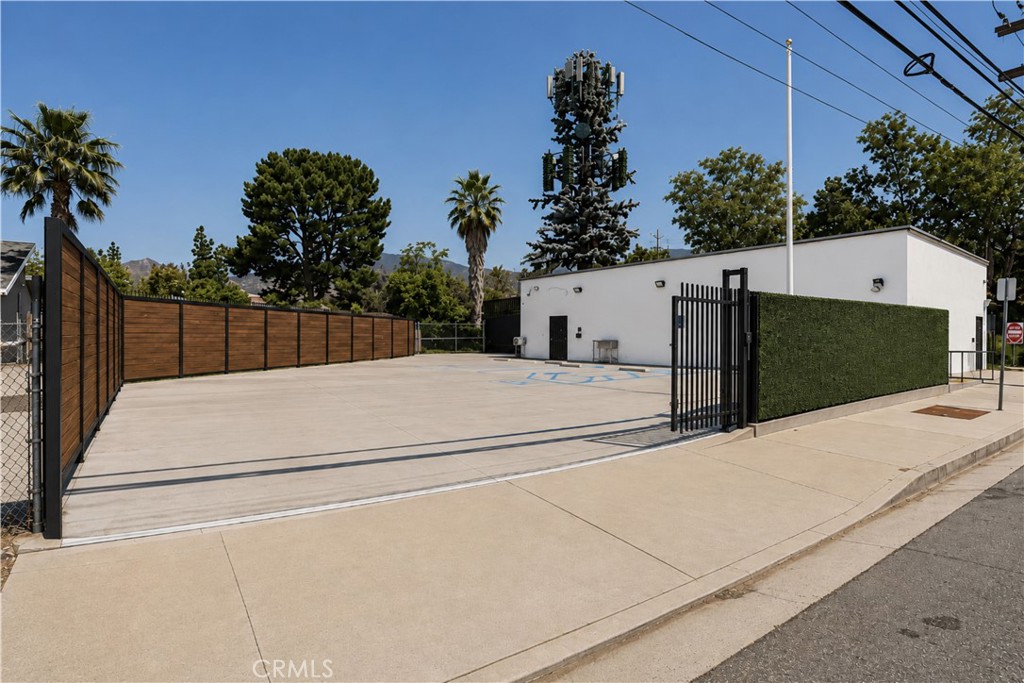 14071 Polk Street Property Photo 29