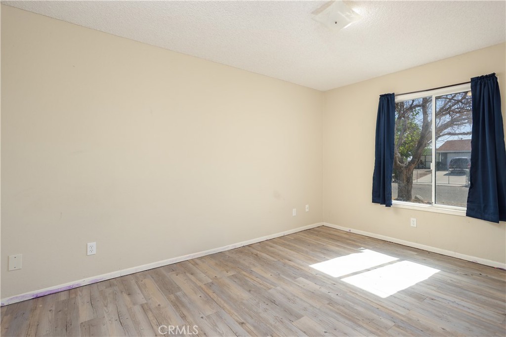 40991 179th E Property Photo 8
