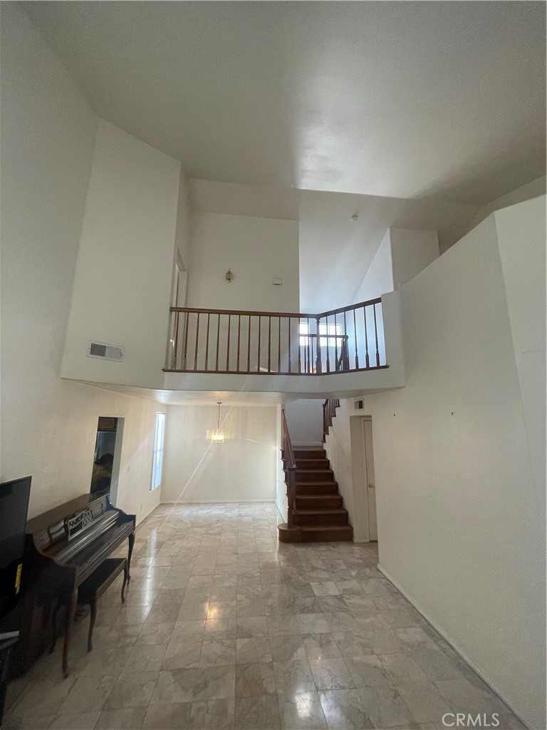 7547 Bellingham Property Photo 5