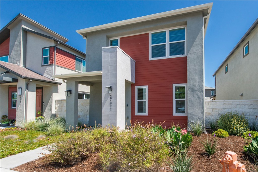 27022 Evening Sky Place Property Photo 3
